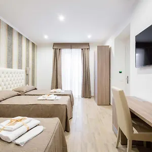 chri-luxury-suite.it-romehotels.com/